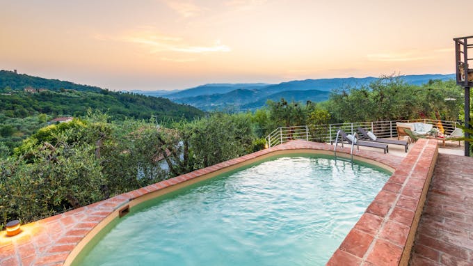 Tuscan Horizon