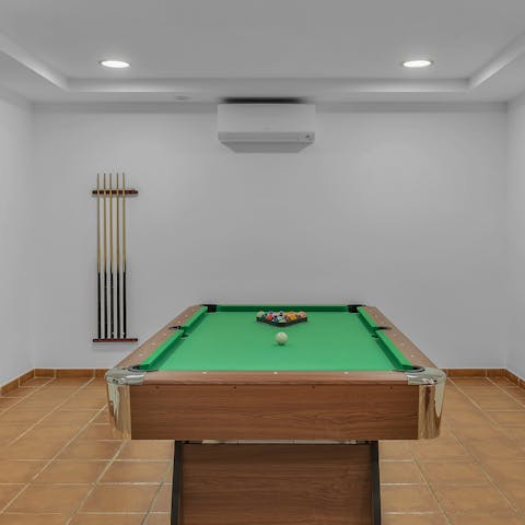 Spend your evenings in the games room, playing darts and pool while sipping sangria