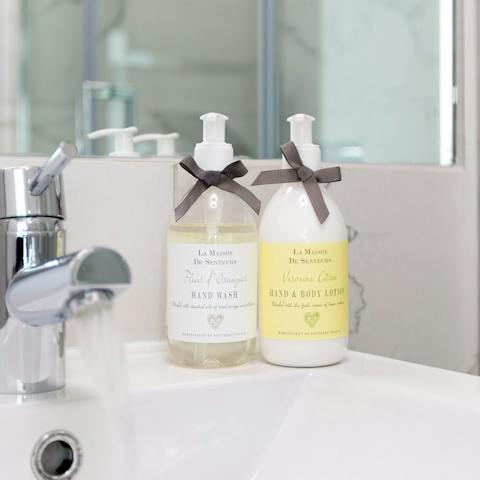 Finishing touches with luxurious toiletries