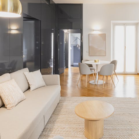 Spread out in the open-plan living area, perfect for unwinding after a busy day of sightseeing