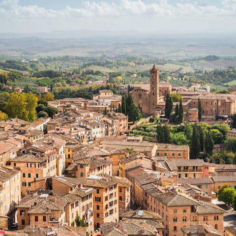 Explore the quaint towns and villages of Tuscany