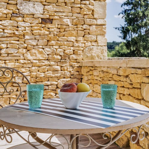 A perfect spot for breakfast al fresco