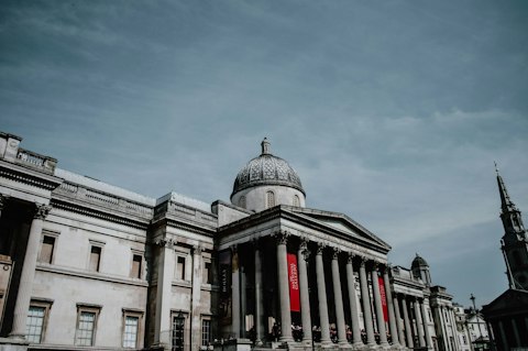 Stroll ten minutes to the National Gallery for an afternoon of art