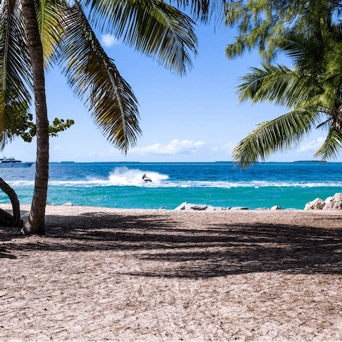 Make the most of the sea and sunshine – your home is on Hollywood Beach, known for its water sports
