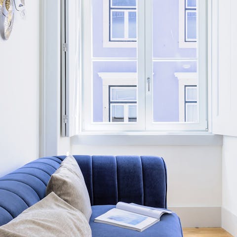 Take in views of the Santa Justa Lift from your living room