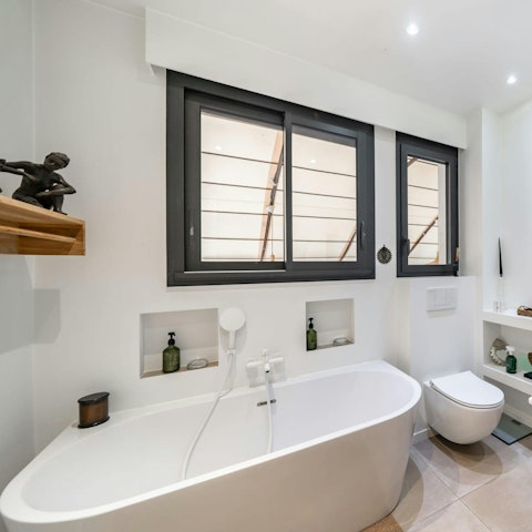 Soak in the bath after a day spent exploring Cannes