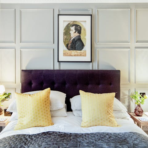 Spot odes to Edinburgh's past throughout this charming apartment