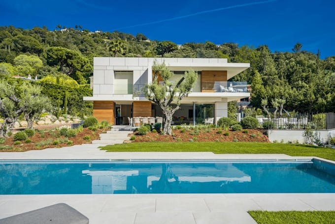 Riviera Garden