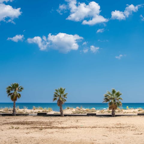 Stay in beautiful Porto Palo-Menfi with its marina and beach