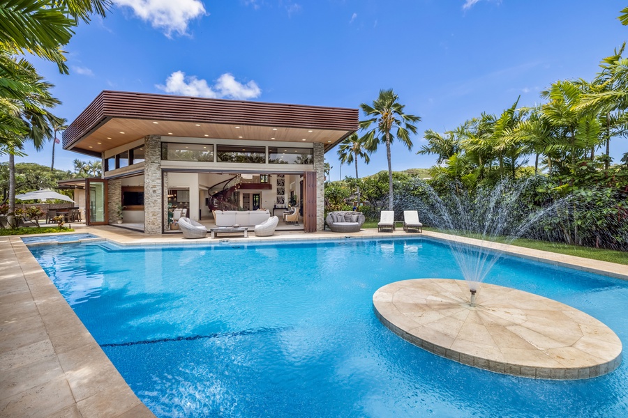 Kahala After Dark