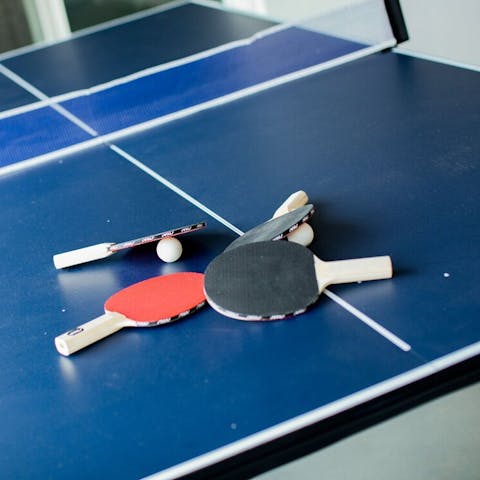 Organise a ping-pong tournament