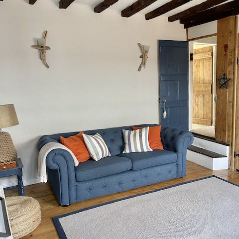 Start your morning with a cup of tea in the quaint and cosy living room