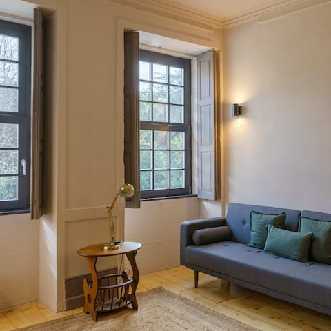 Make yourself comfortable on the sofa, a glass of Porto's famous port wine in hand