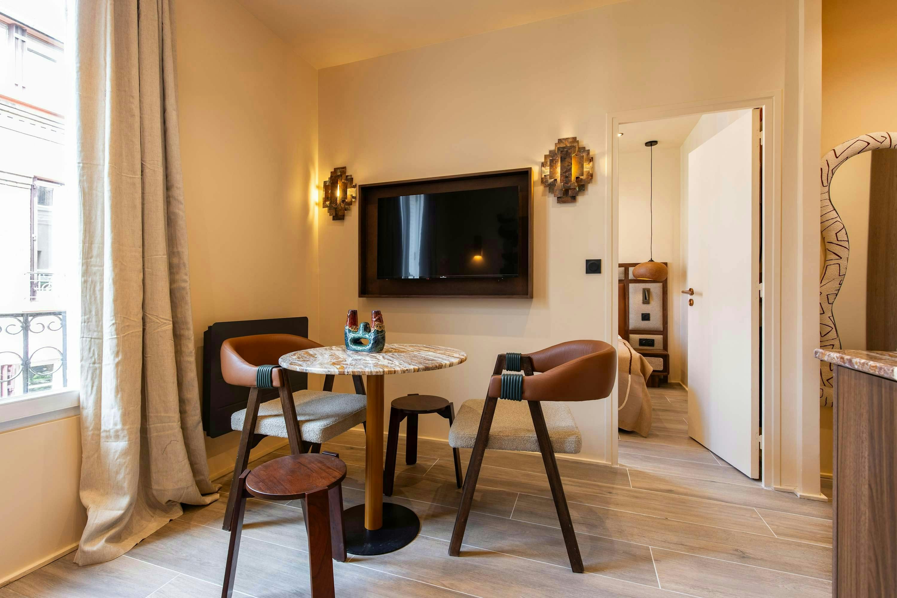 Local Paris Haven