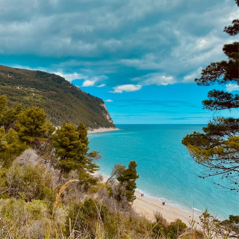 Explore the stunning Adriatic coast – the secluded Sirolo beach is approximately 30km away
