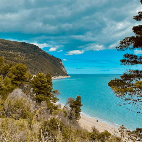 Explore the stunning Adriatic coast – the secluded Sirolo beach is approximately 30km away