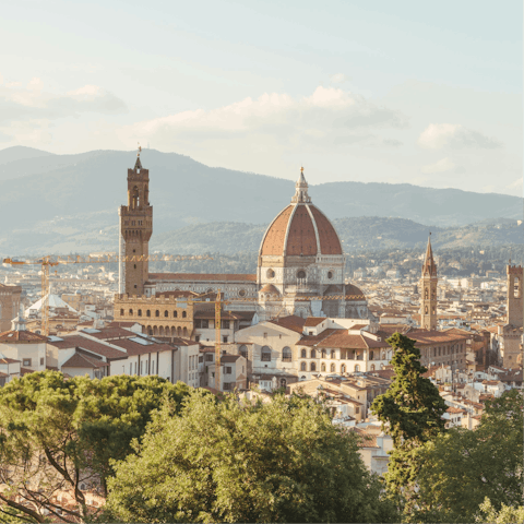 Take a day trip to Florence – just 30 minutes away by train