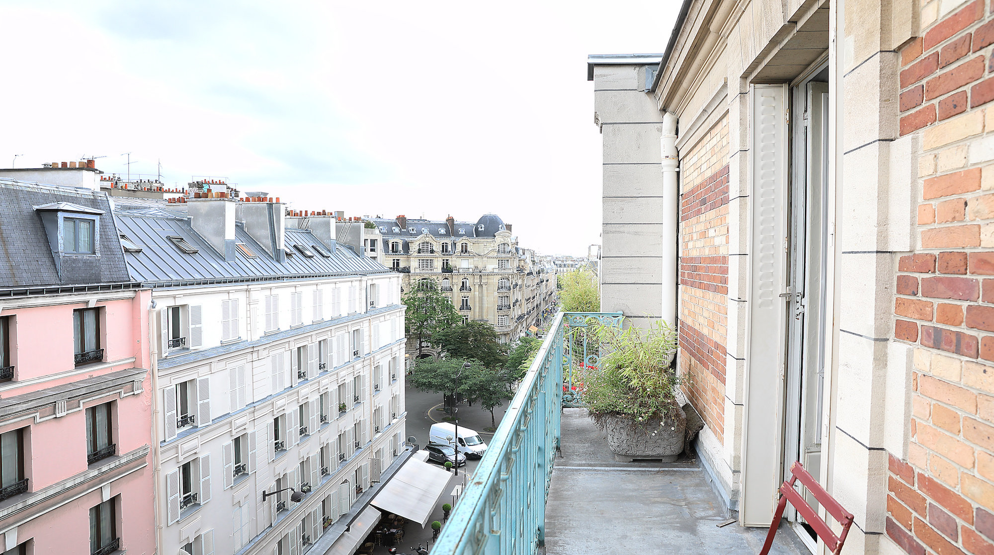 The Balcony Border, Ternes, Paris | Plum Guide