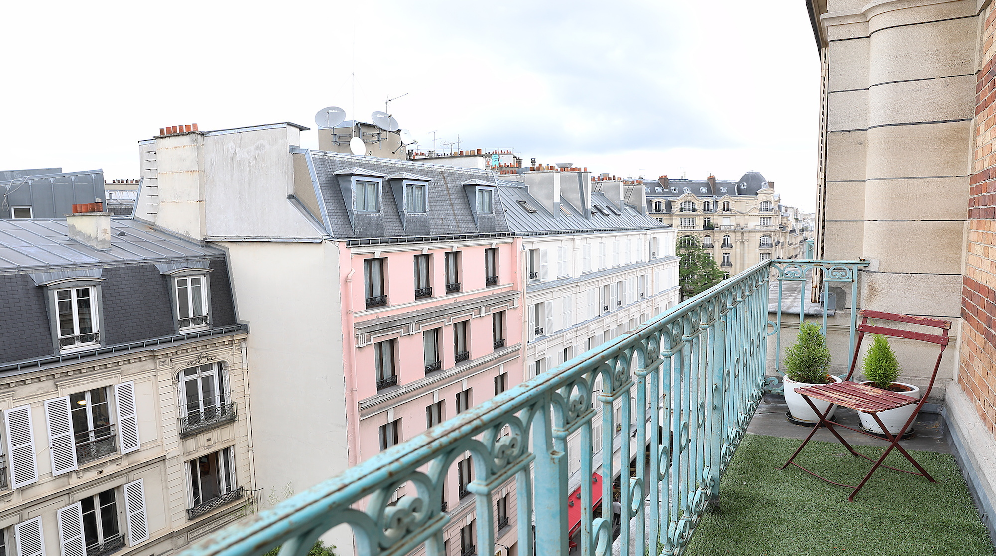 The Balcony Border, Ternes, Paris | Plum Guide