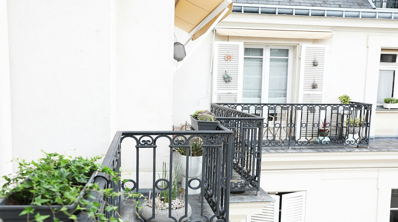 The Balcony Border, Ternes, Paris | Plum Guide