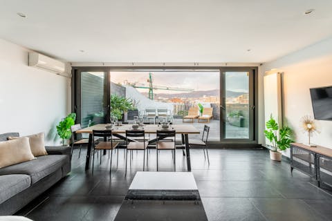 Enjoy Spanish tortilla for an breakfast in front of the large windows