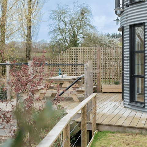 Relax and unwind with your favourite drinks in the garden