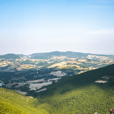 Hike through the picturesque scenery of Sibillini National park