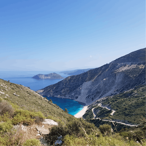 Take the five-minute drive to beautiful Eblisis Bay