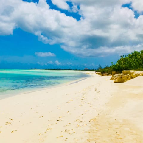 Relax on the shores of the award-winning Grace Bay beach