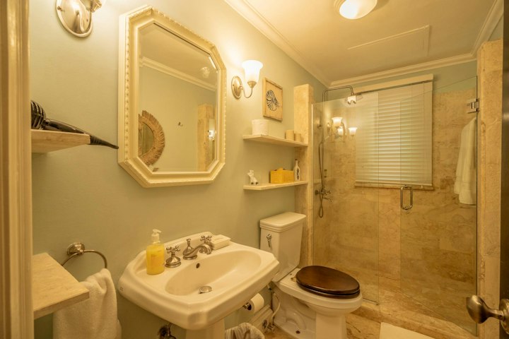 Bathroom photo