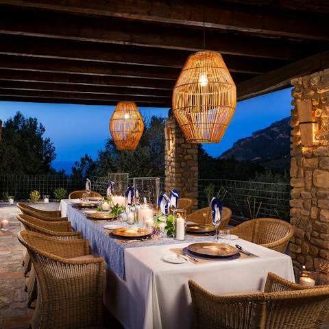 Dine alfresco in the daytime or evening