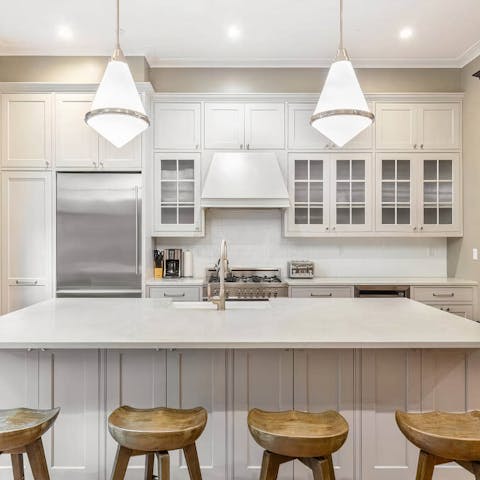 Rustle up breakfast in the made-for-action kitchen