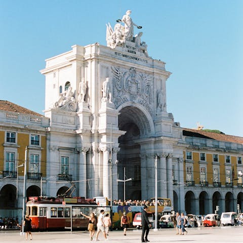 Enjoy views of the River Tagus from the top of the Rua Augusta Arch