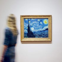 Admire Van Gogh's Starry Night 