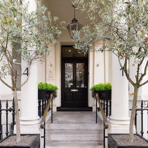 Arrive in style at the grand entrance and enjoy a warm welcome from the concierge