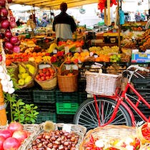 Pick up supplies at Mercato Campo de' Fiori