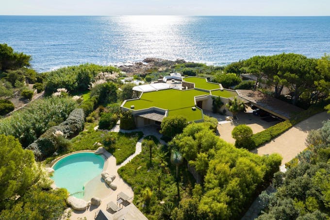 Golden Coastline Retreat