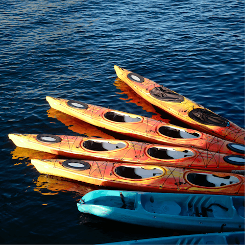 Go on watersports adventures – reachable in a two-minute walk