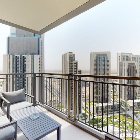 Soak up the green parkland views with morning coffees