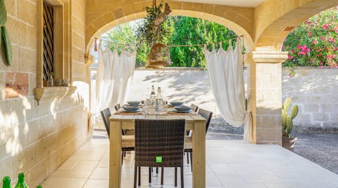 Enjoy alfresco family dinners cooked on the barbecue