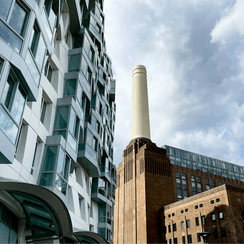 Stay minutes from trendy Battersea Power Station
