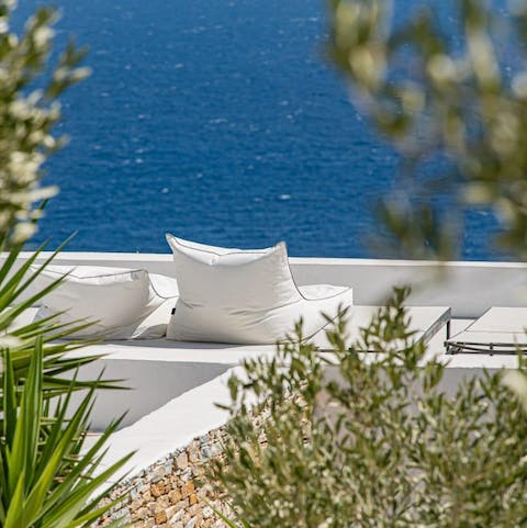 Get comfy with a magazine on the balcony