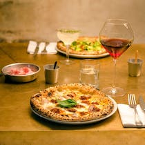 Pizza and style at Dry