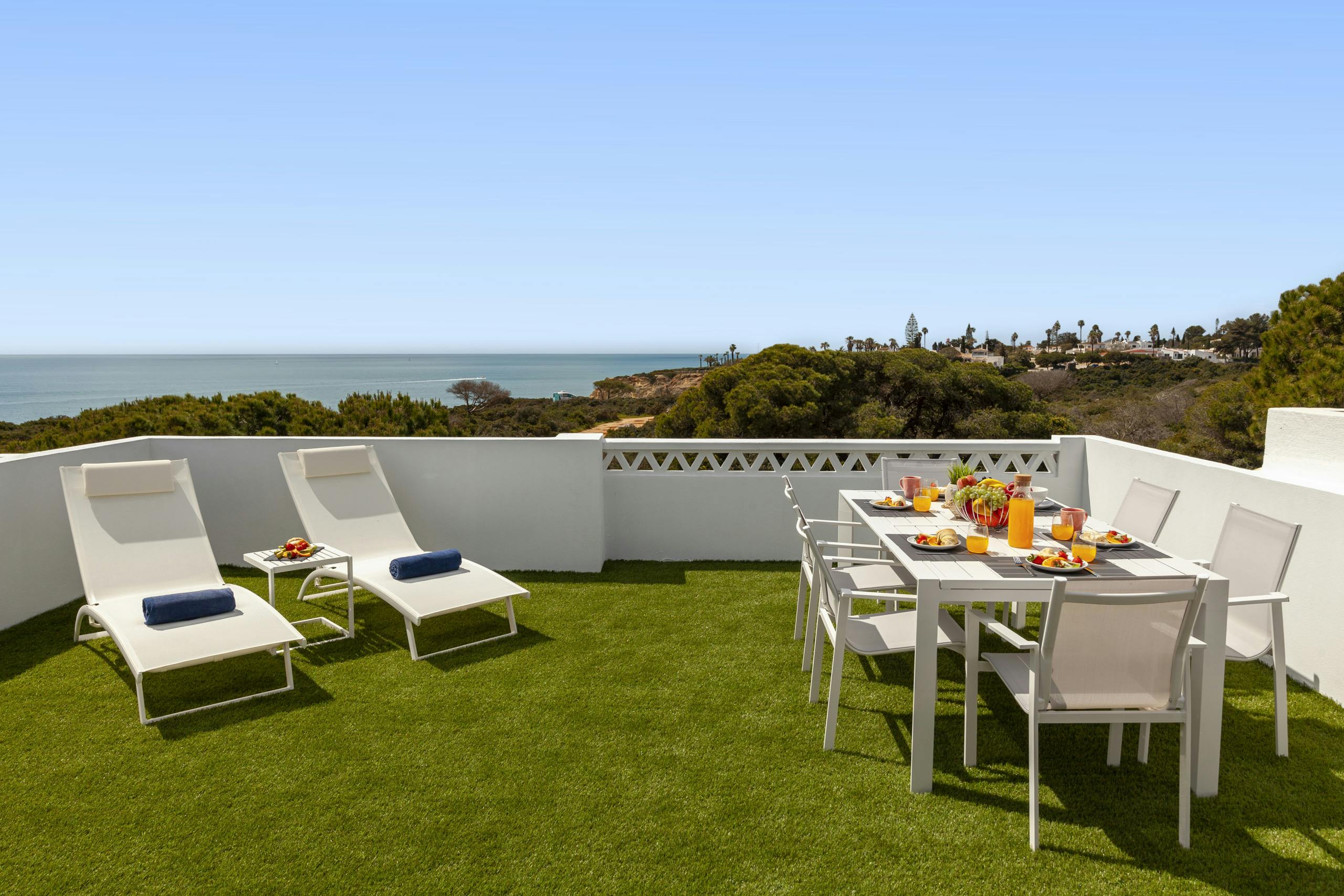 Coastal Vista Locale