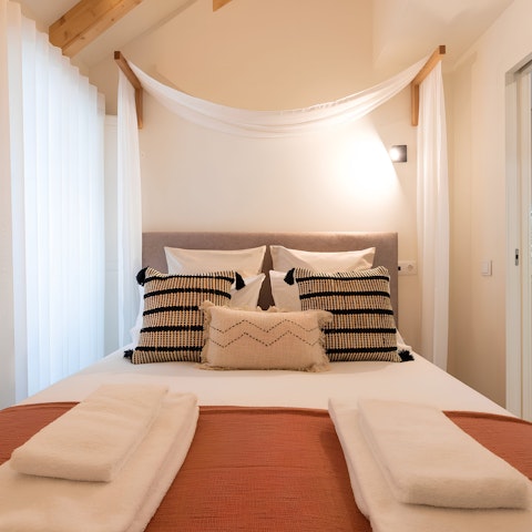 Wake up rested and ready for another exciting day of Porto sightseeing