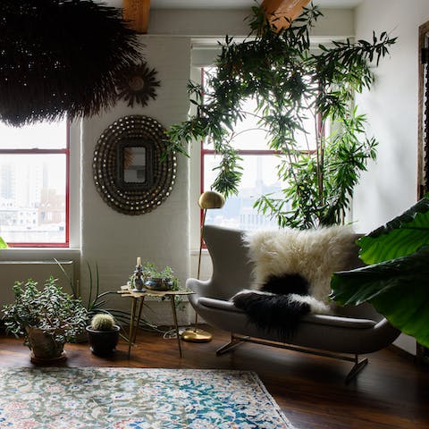 The forest tones from floor to ceiling