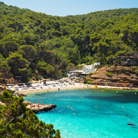 Swim in turquoise waters – Cala Moli beach is just six minutes away