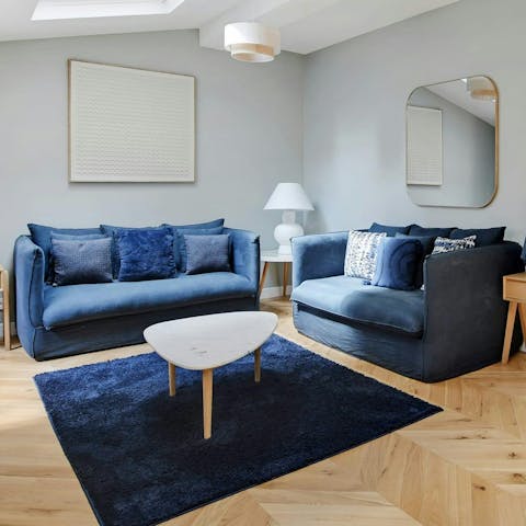 Gather with your loved ones and decide on tomorrow's itinerary