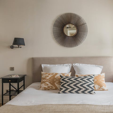 the luxurious hotel-style bed