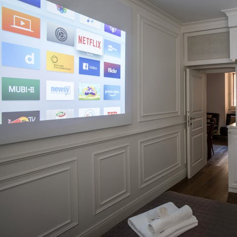 Munch on those welcome basket bicotti as you lie down to watch your favourite Fellini flicks on the projector